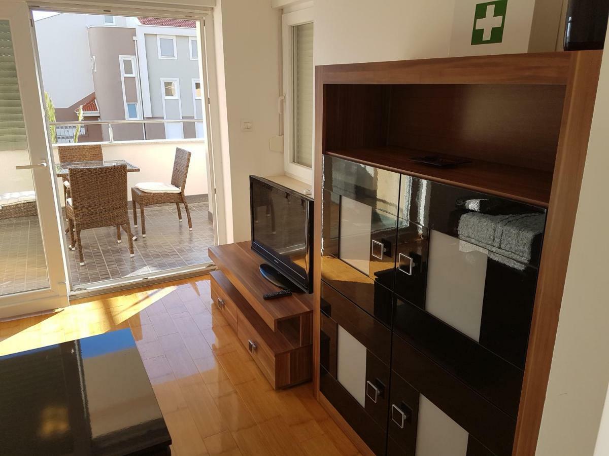 Apartment Novalja 4+2 Extérieur photo